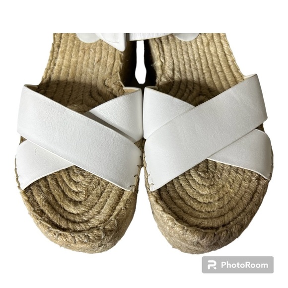 Marc fisher white Randall wedges - Picture 5 of 10